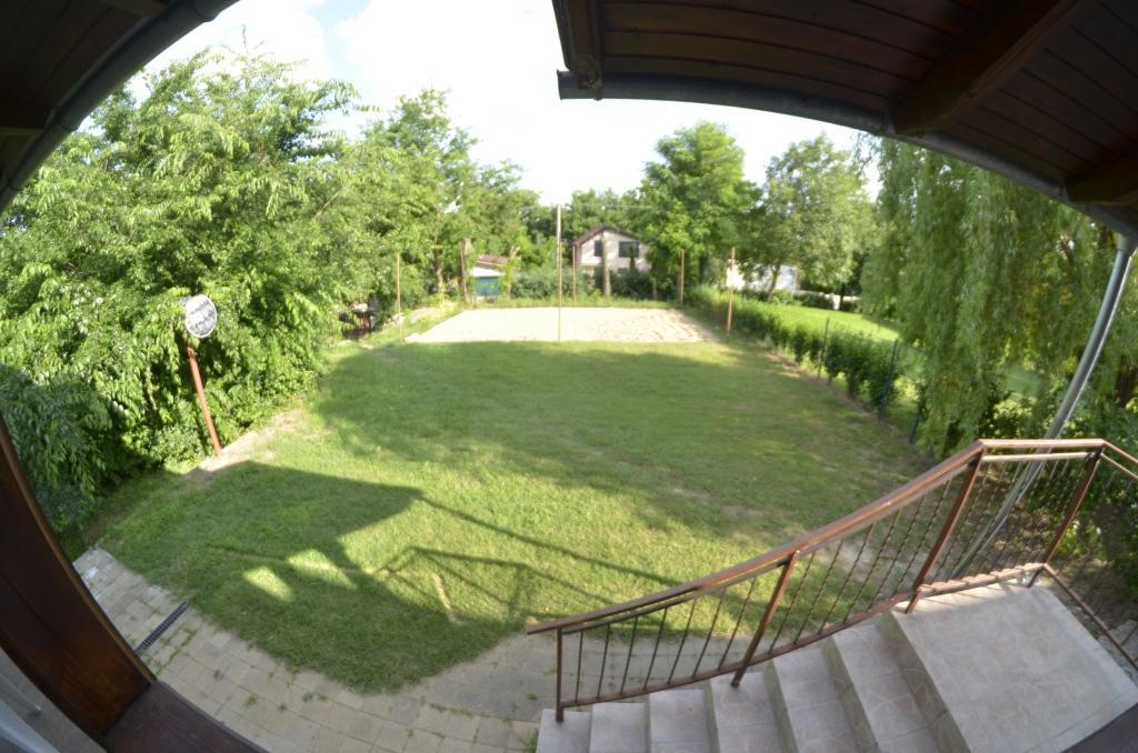 Tobo House Along The River Danube Dunaradvány Kültér fotó